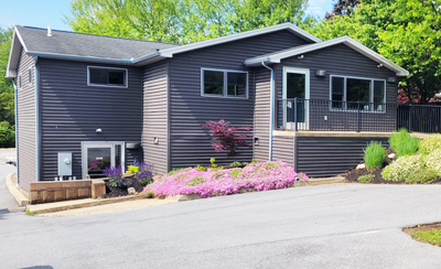 JM-Ritchie-Veterinary-Hospital-building